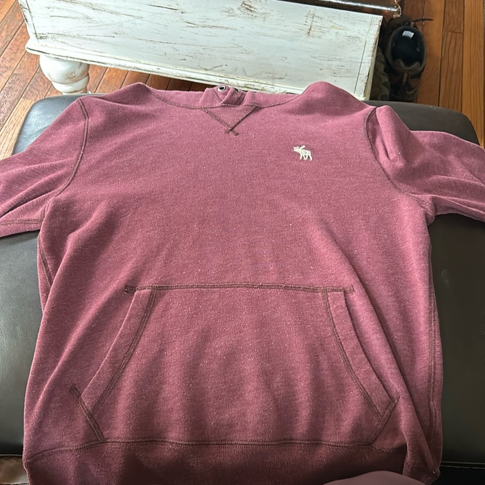 Men’s Abercrombie and Fitch cranberry XS sweatshirt